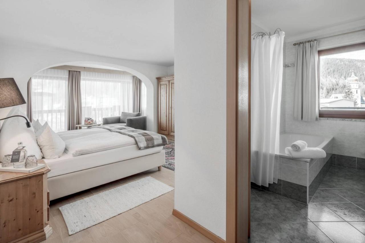 Hotel Conturines Сан Касиано Екстериор снимка