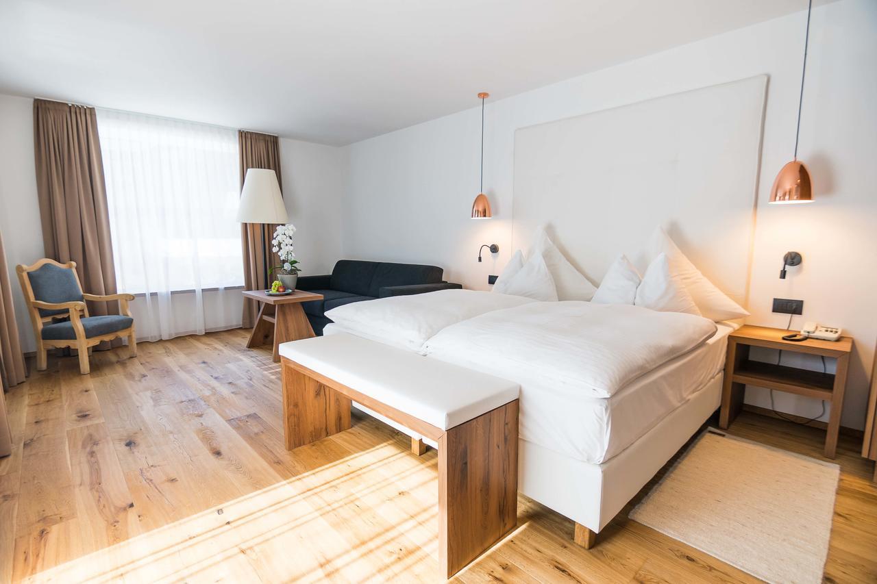 Hotel Conturines Сан Касиано Екстериор снимка
